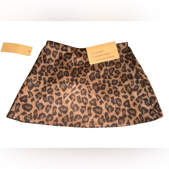 Leopard Print Shaping Shorts Super Soft Stretch Brown Black Lined size XS - Picture 2 of 7